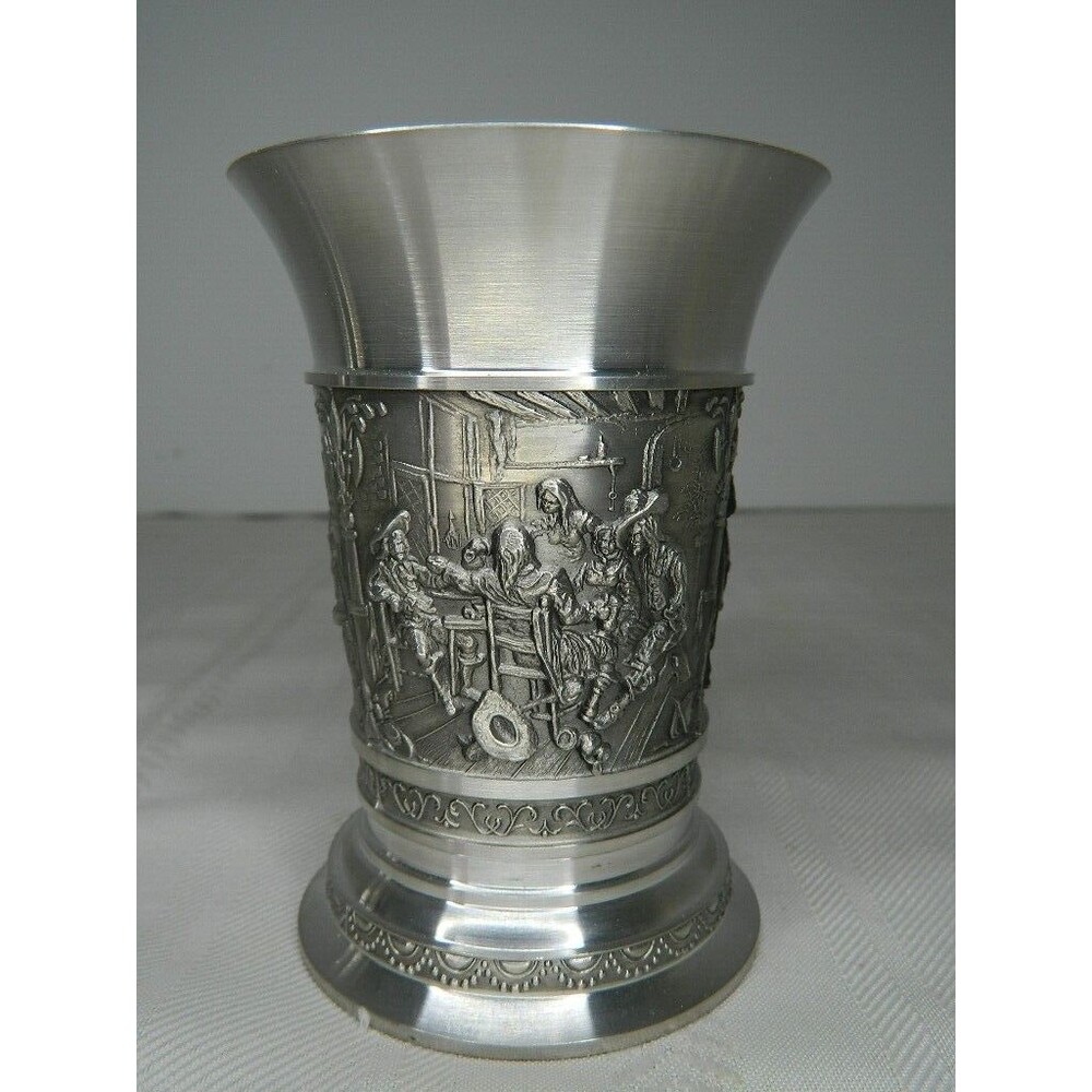 Zinn Etain 97% Tin/Pewter Footed Cup 3 Musketeers Ornate Raised Relief 4.5" H
